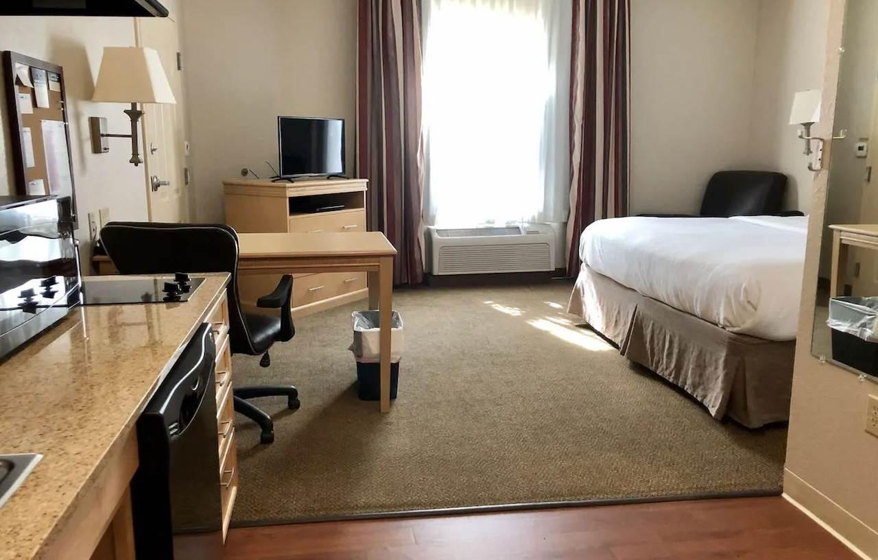 Candlewood Suites Houston The Woodlands By Ihg Экстерьер фото