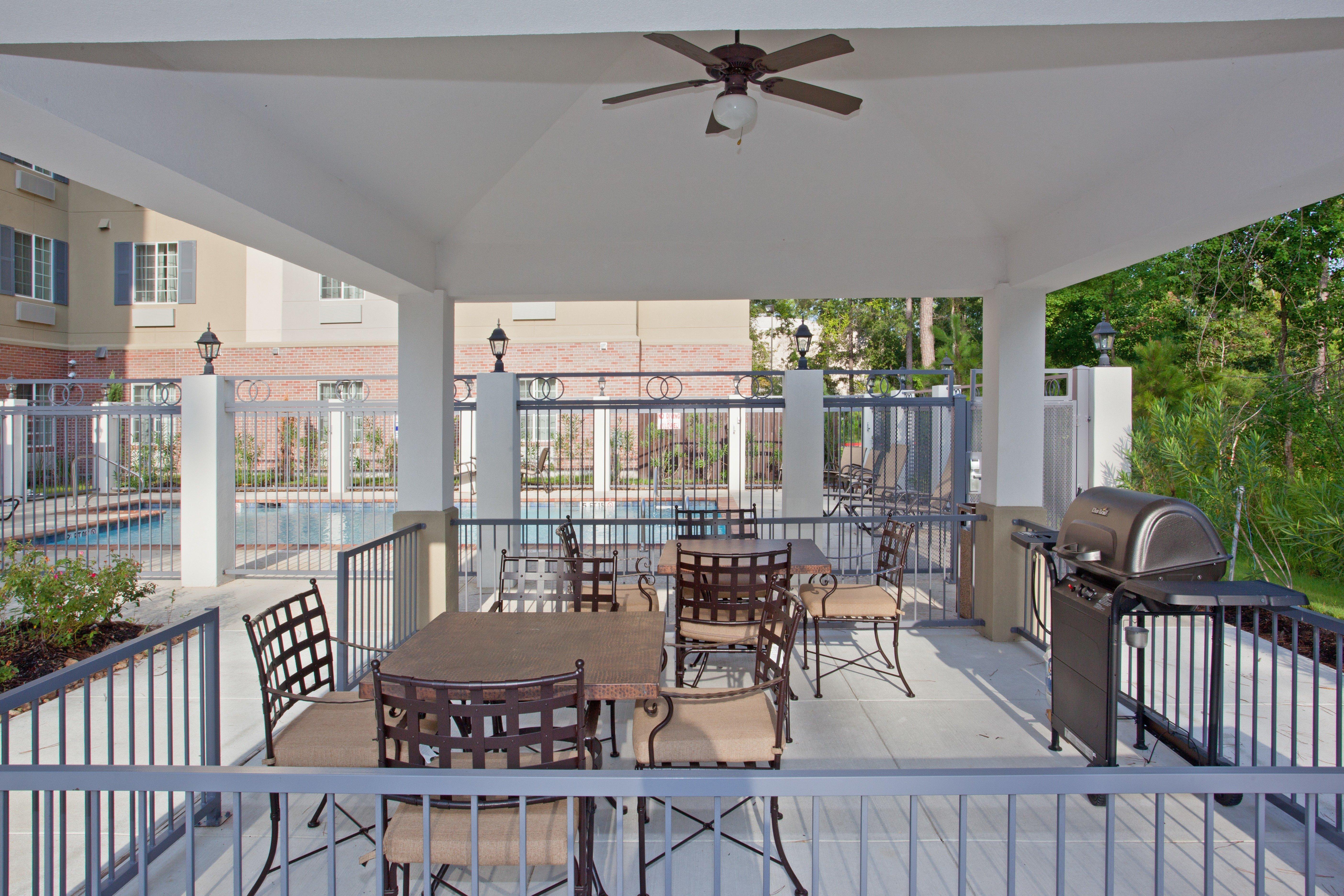 Candlewood Suites Houston The Woodlands By Ihg Ресторан фото