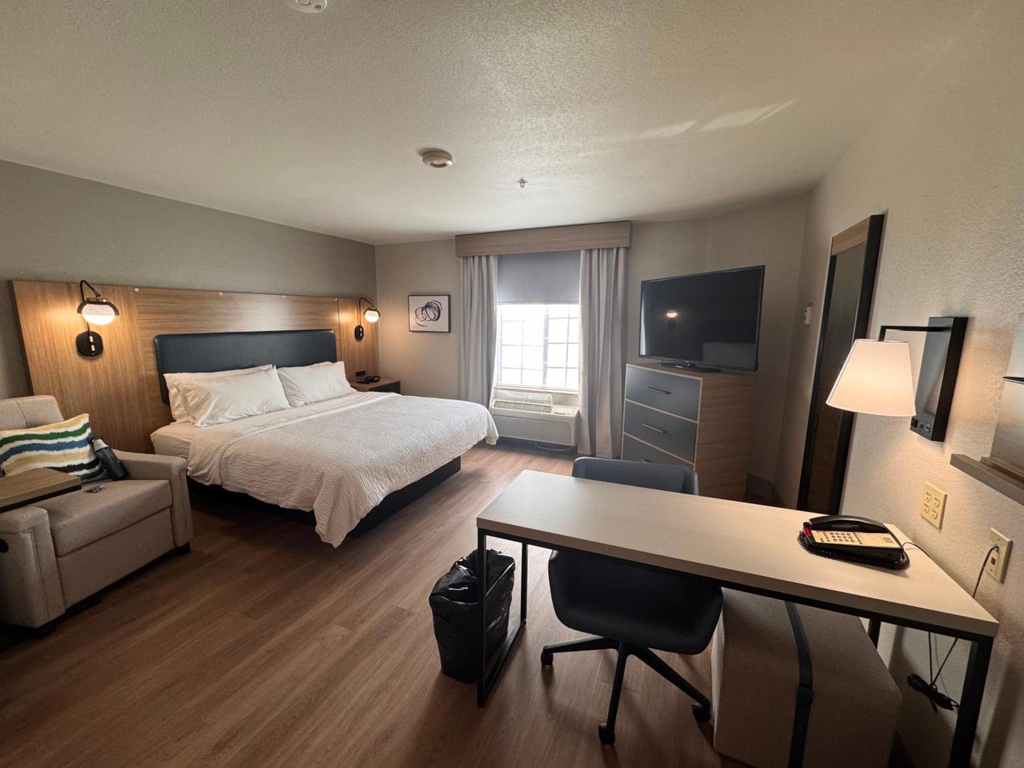 Candlewood Suites Houston The Woodlands By Ihg Экстерьер фото
